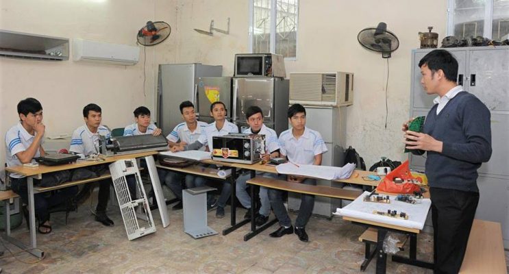 Dạy nghề điện lạnh miễn phí tại Hà Nội, cơ hội việc làm lớn cho bạn!